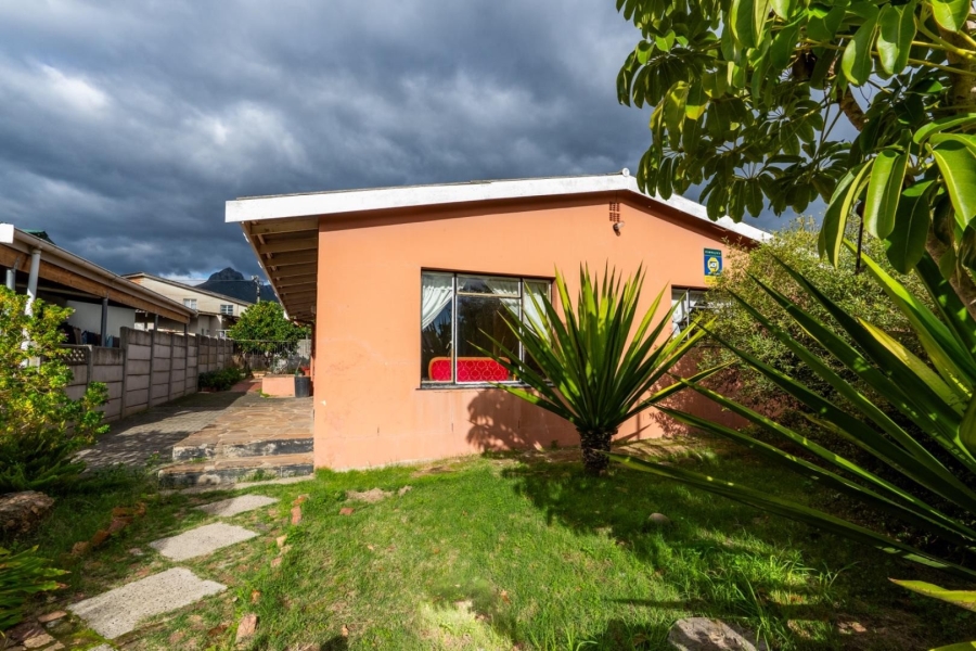 3 Bedroom Property for Sale in Idasvallei Western Cape